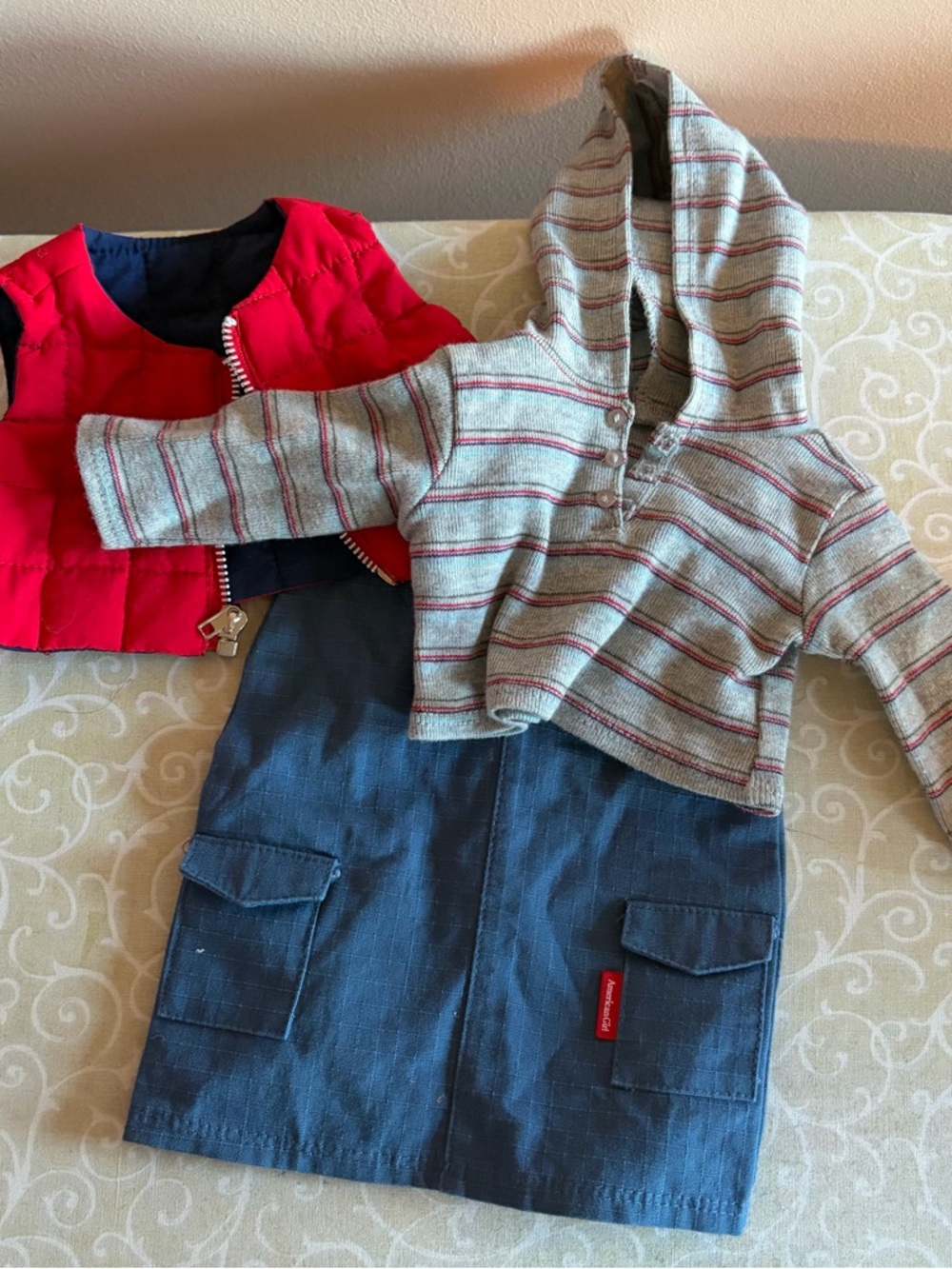 American girl doll urban meet outfit skirt, shirt and vest 2000